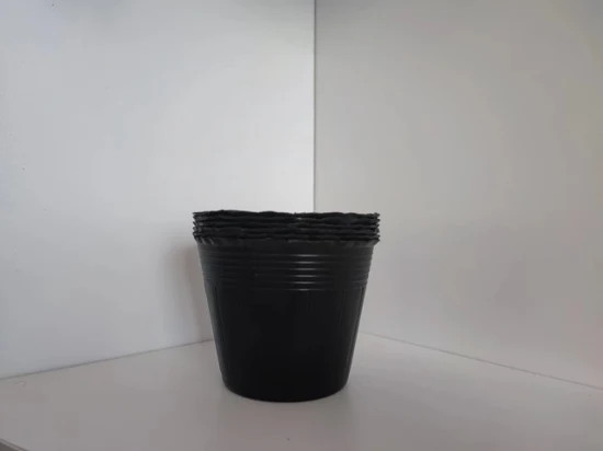 Vaso da fiori resistente e addensato